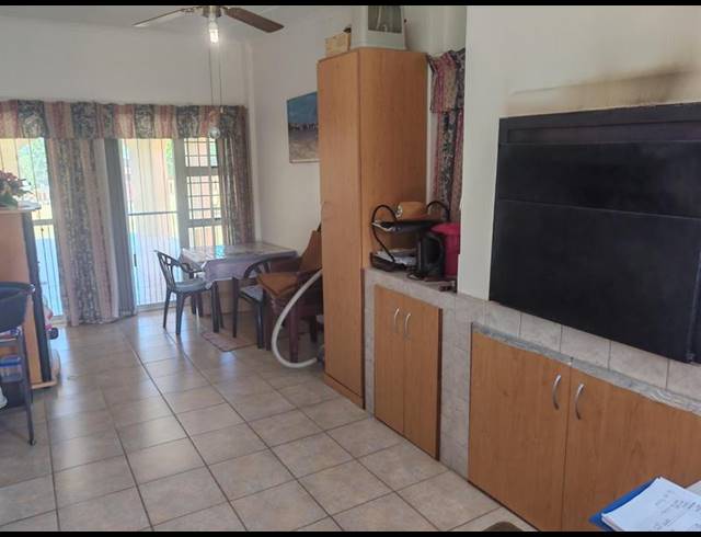 3 BEDROOM HOUSE FOR SALE IN SANDBAAI
